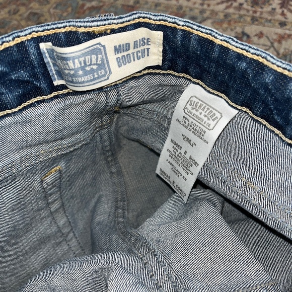 Levi's Women's Signature (8s) MidRise BootCut Misses - Picture 12 of 13